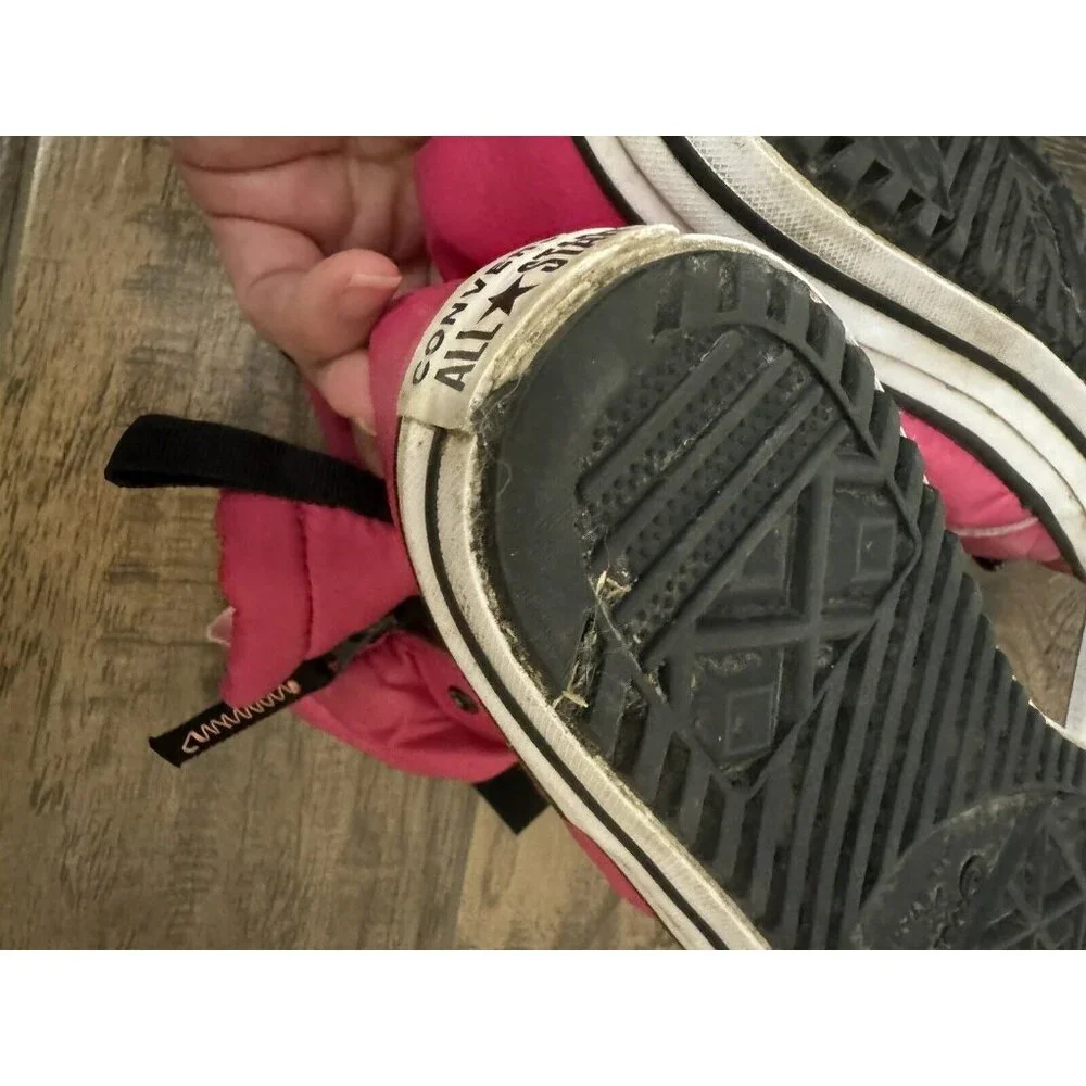 Converse Juniors Sz 3 Water Repellent Chuck Taylor All Star Boot HI 669334C Pink